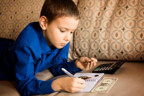 6 módszer a gyerek pénzügyekre való tanítására